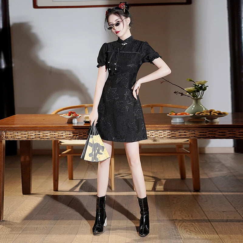 Hepburn Summer Lace Qipao