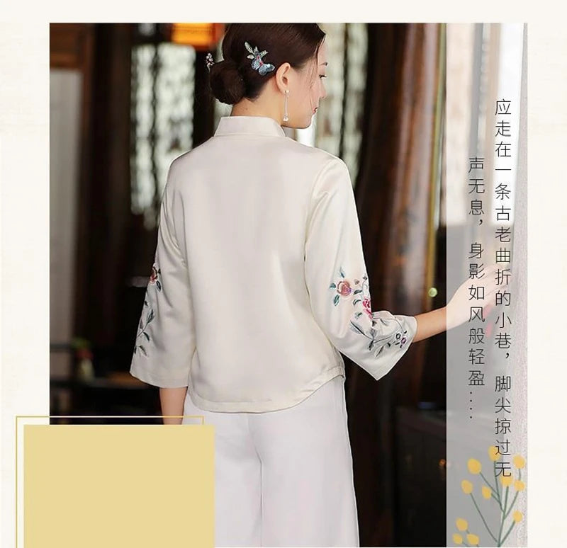 Retro Elegance Embroidered Cheongsam